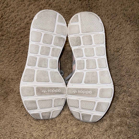 Adidas - Picture 5 of 6